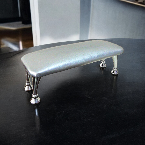 Egekırkan Protez Tırnak Kalıcı Oje Manikür El Koyma Minderi Yastığı Standı Manikür Sehpası Yastığı Gümüş